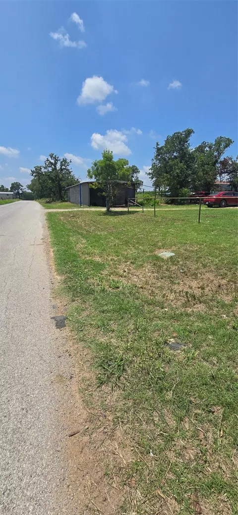 247 Rhoades Ln, Springtown, TX 76082 photo 7