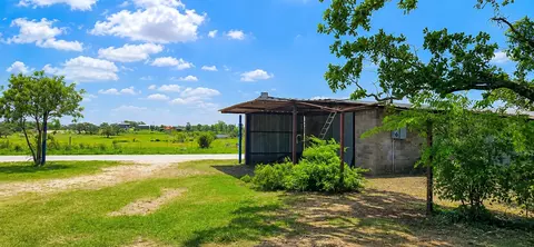 247 Rhoades Ln, Springtown, TX 76082 photo 9