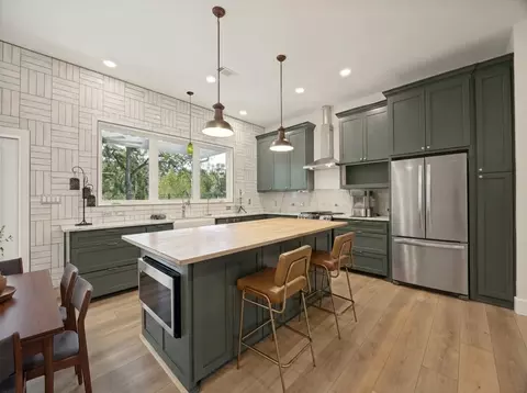 2530 Flora Ln, Denison, TX 75020