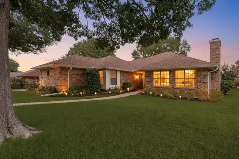 2213 Ridgewood, Bedford, TX 76021