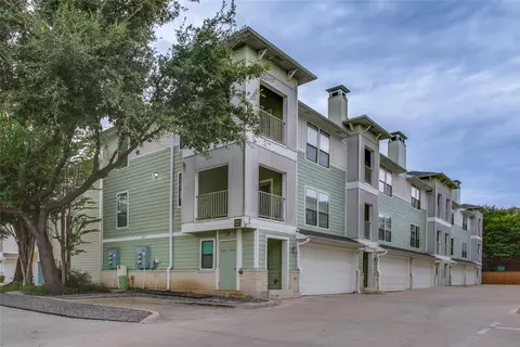 2415 Stutz Dr #C, Dallas, TX 75235