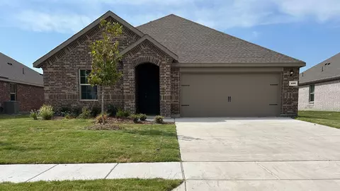408 Carthage St, Caddo Mills, TX 75135