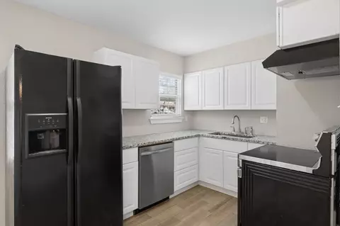 Kitchen - 117 Tarrant Dr, Euless, TX 76039 photo 1 of 2
