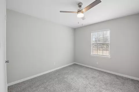 Bedroom - 117 Tarrant Dr, Euless, TX 76039 photo 5 of 6