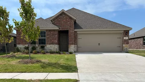 410 Carthage St, Caddo Mills, TX 75135