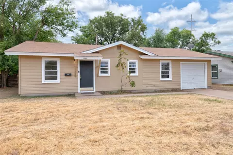 2809 S 27th St, Abilene, TX 79605