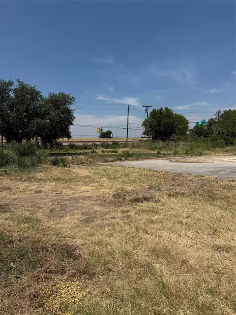 862 S Interstate 35, Lancaster, TX 75146 photo 4