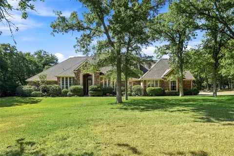 676 Boling Ranch Rd, Azle, TX 76020