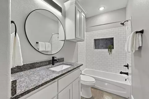 Bath - 225 E Washington St, Denison, TX 75021 photo 4 of 4