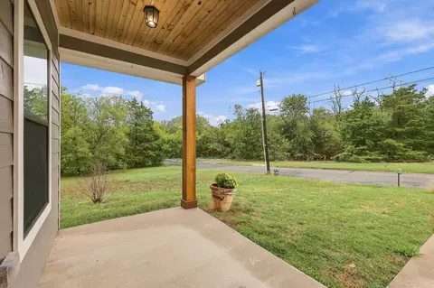 Exterior - 225 E Washington St, Denison, TX 75021 photo 6 of 10