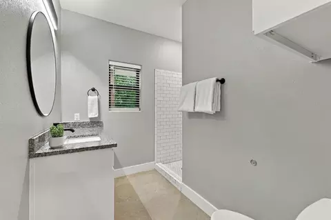 Bath - 225 E Washington St, Denison, TX 75021 photo 1 of 4
