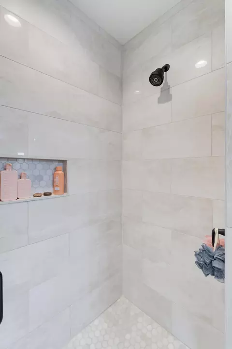 Bath - 3341 Ace, Abilene, TX 79606 photo 4 of 4