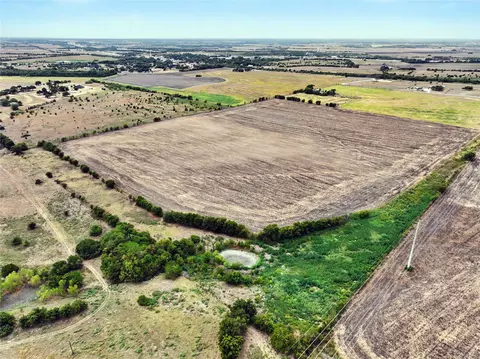 272 Hcr-3106, Abbott, TX 76621 photo 8