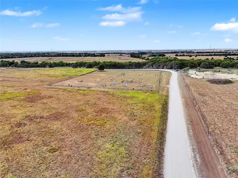 272 Hcr-3106, Abbott, TX 76621 photo 23
