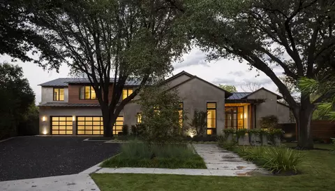 10852 Strait Lane Cir, Dallas, TX 75229