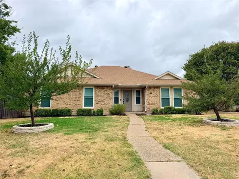 7102 Lyons Rd, Garland, TX 75043