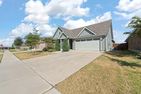 616 Breckenridge Park Dr, Alvarado, TX 76009