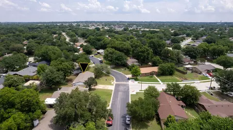 6441 Carousel Dr, Watauga, TX 76148