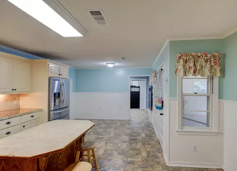 Kitchen - 803 Drew Ln, Minden, LA 71055 photo 3 of 3