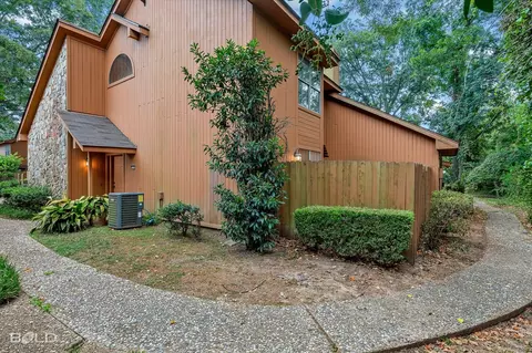 3328 Eastwood Dr, Shreveport, LA 71105