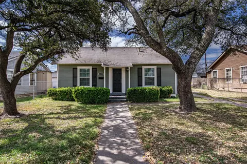 1108 N 28th St, Waco, TX 76707
