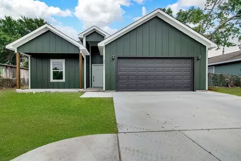 2711 Finley St, Fort Worth, TX 76111