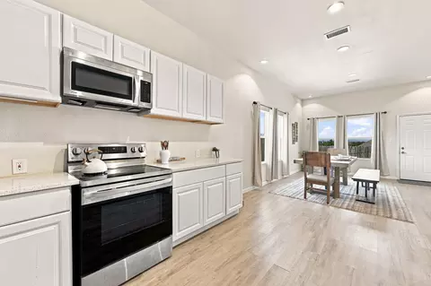 922 Pecos River Dr, Granbury, TX 76048