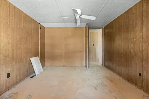 Bedroom - 1901 E Texas St, Denison, TX 75021 photo 2 of 2