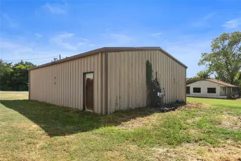Other - 1901 E Texas St, Denison, TX 75021 photo 7 of 16