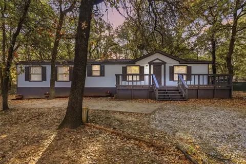 4631 Lyndi Ln, Granbury, TX 76049