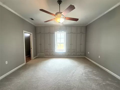 Bedroom - 304 6th St NW, Springhill, LA 71075 photo 1 of 10
