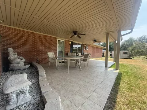 Exterior - 304 6th St NW, Springhill, LA 71075 photo 5 of 6