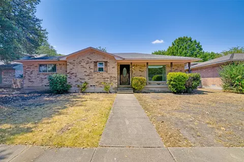 3913 Mobile Dr, Garland, TX 75041