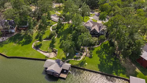 80 Lampasas Ct, Scroggins, TX 75480