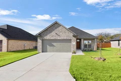 613 Escovedo Dr, Italy, TX 76651
