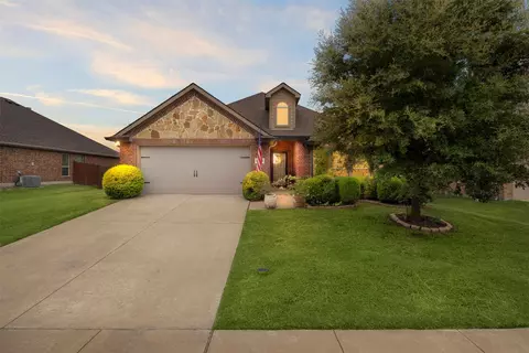 2189 Liriope Ln, Waxahachie, TX 75165