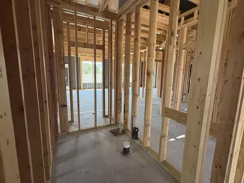 Bath - 11504 Themis Ct, Lorena, TX 76655 photo 1 of 4