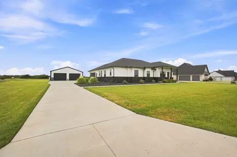 140 Lone Elm Rd, Waxahachie, TX 75167