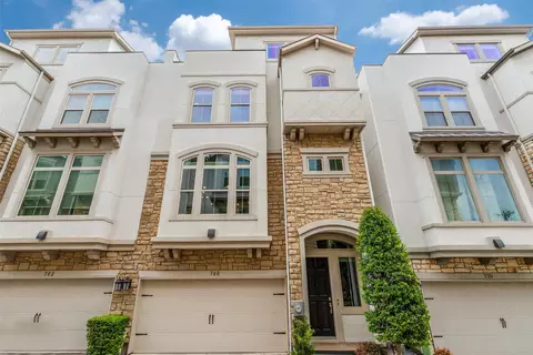 746 Spanish Oaks Pl, Dallas, TX 75204
