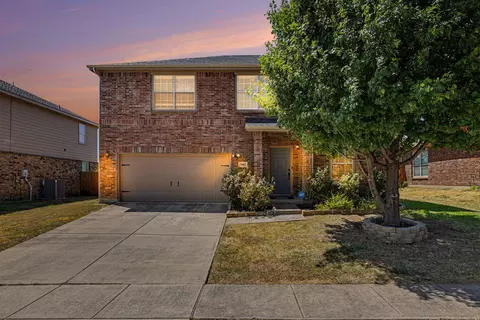 7002 Big Bend Ln, Arlington, TX 76002