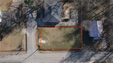 1481 NE 10, Paris, TX 75460