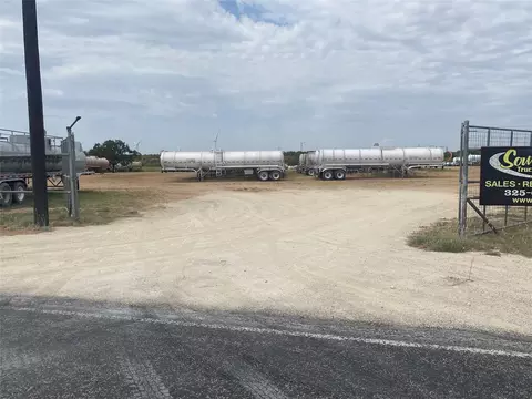 8306 I-20, Clyde, TX 79510 photo 3