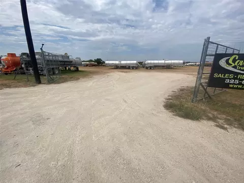 8306 I-20, Clyde, TX 79510 photo 1