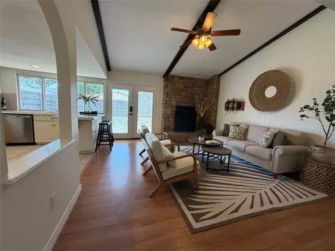 1332 Cherry Hill Ln, Lewisville, TX 75067