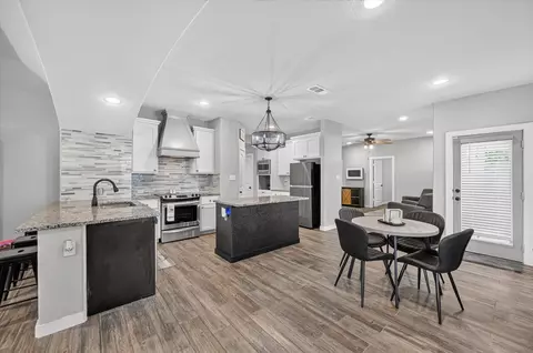 705 Phillips Ct, Mansfield, TX 76063