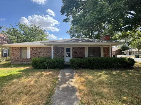 314 Hall St, Whitesboro, TX 76273