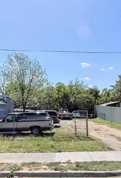 4342 Spring Ave, Dallas, TX 75210