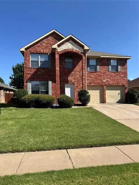 2851 Ector Dr, Grand Prairie, TX 75052