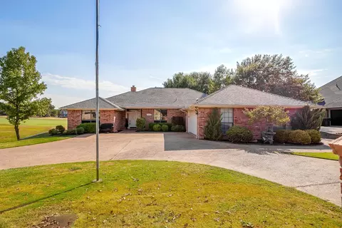 8810 Bellechase Rd, Granbury, TX 76049
