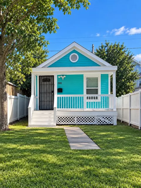 2505 Avenue L, Galveston, TX 77550